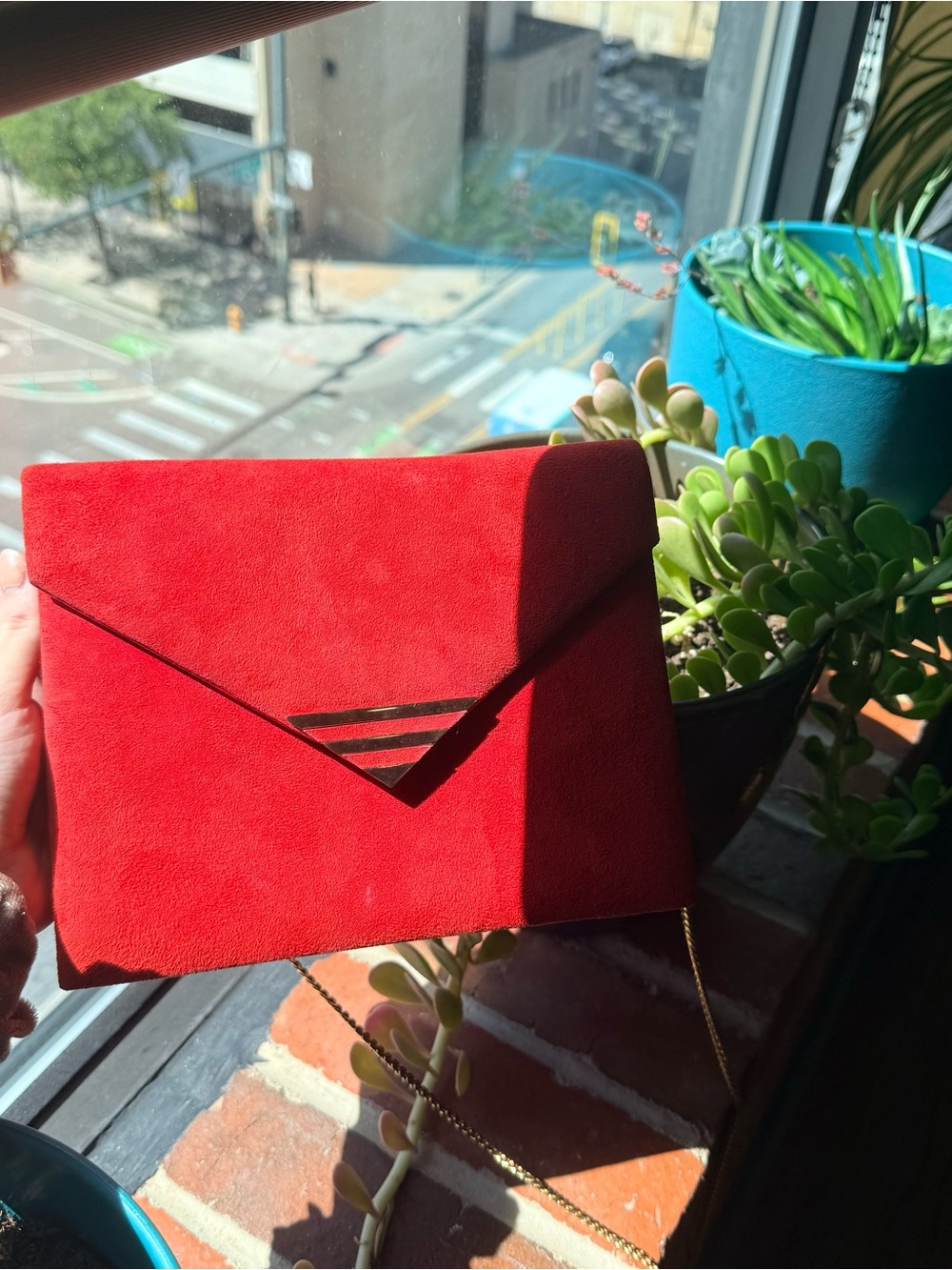 Vintage Red Leather Envelope Crossbody gold chain | Sandro Cuero Argentina 1980